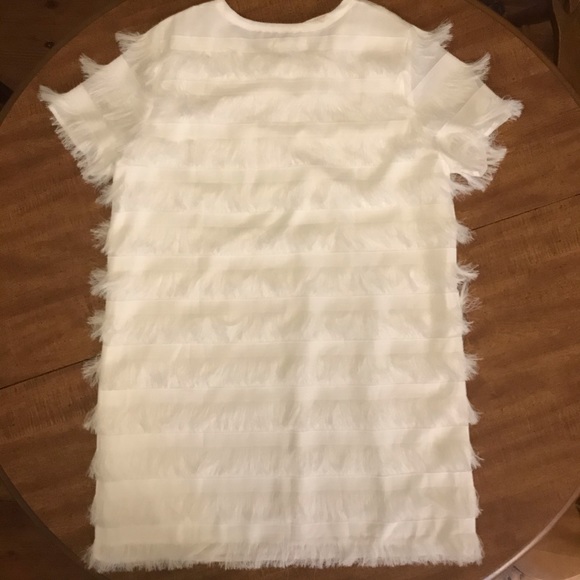 Luxe Apothetique Casual Short Sleeved Dress - Picture 2 of 4